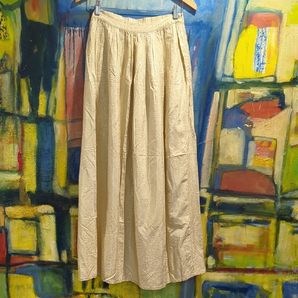 Globaldesi Gold Shimmer Maxi Skirt -medium